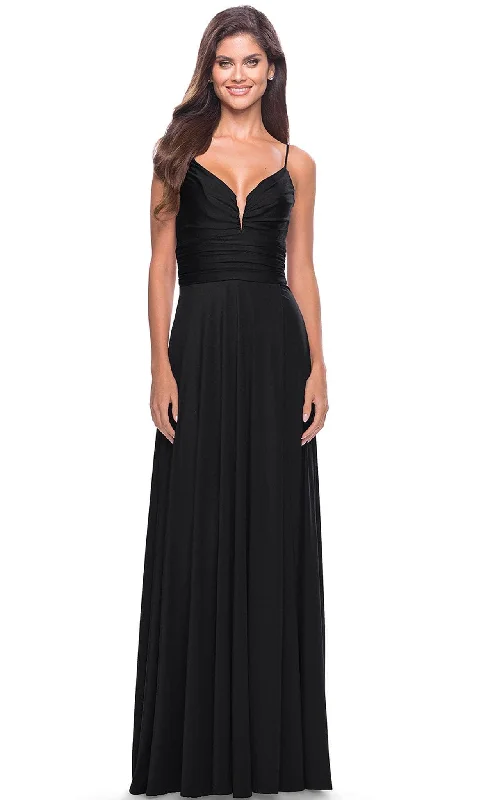 La Femme 31090 - Ruched V-Neck Prom Dress